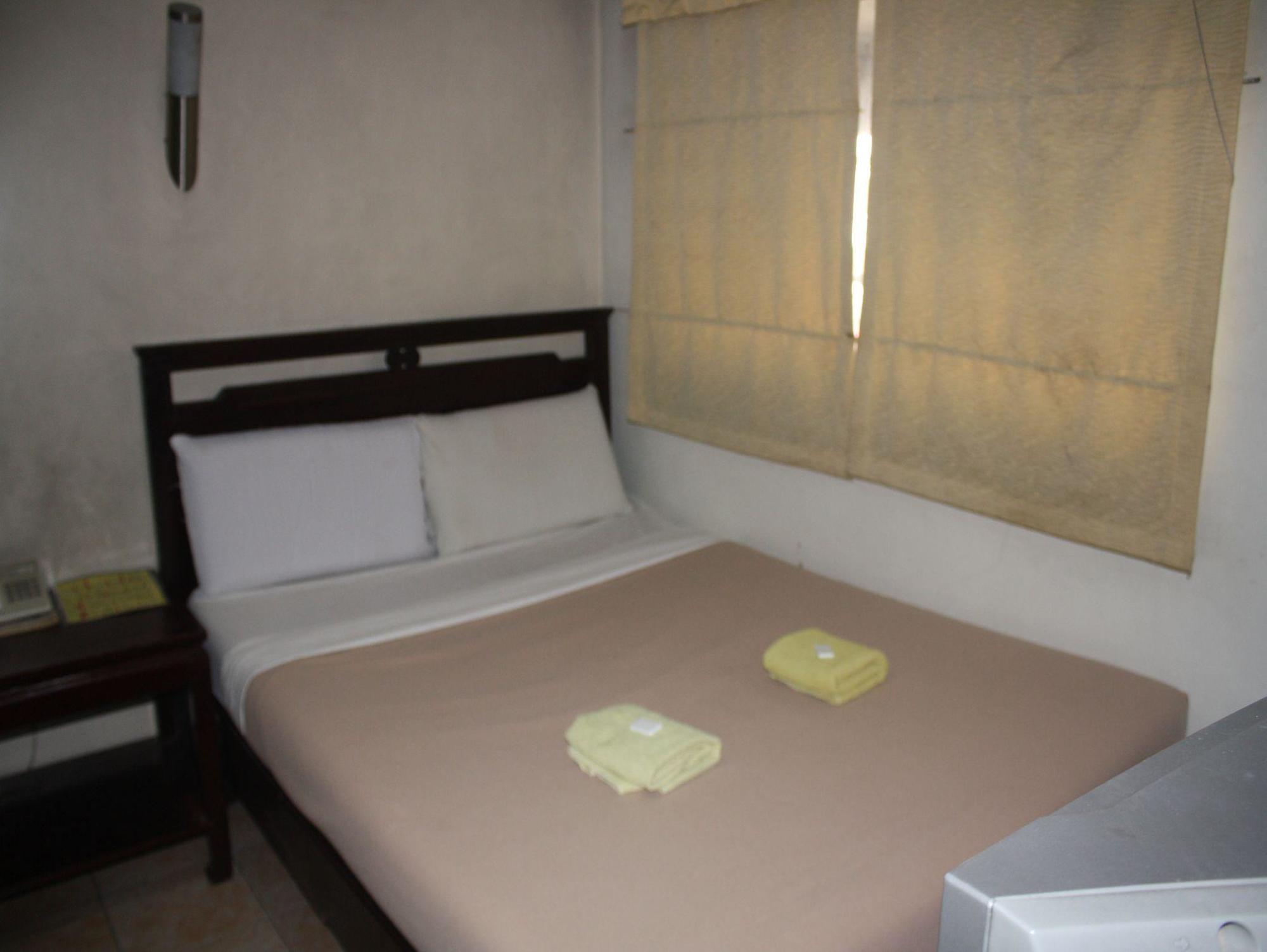 City Corporate Inn Iloilo Zewnętrze zdjęcie
