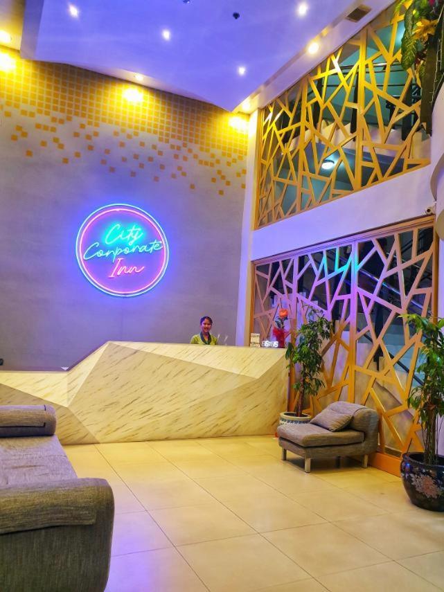 City Corporate Inn Iloilo Zewnętrze zdjęcie
